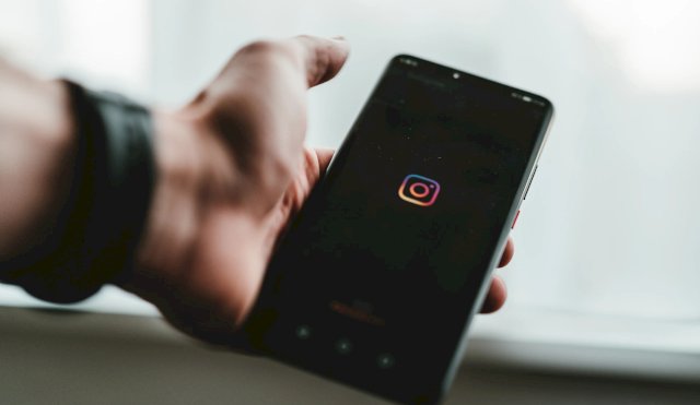 INSTAGRAM