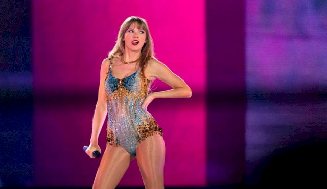 TAYLORSWIFTTIME