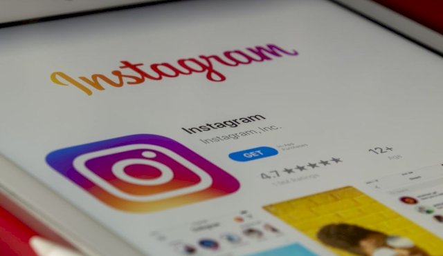 instagram
