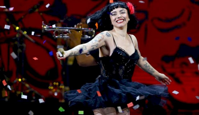 MON LAFERTE